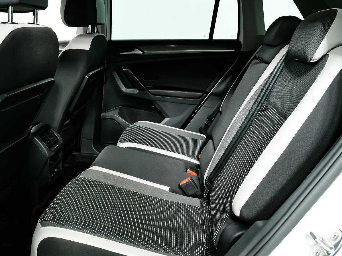 Б/У Фольксваген Тигуан 2019 года. Фото: #11