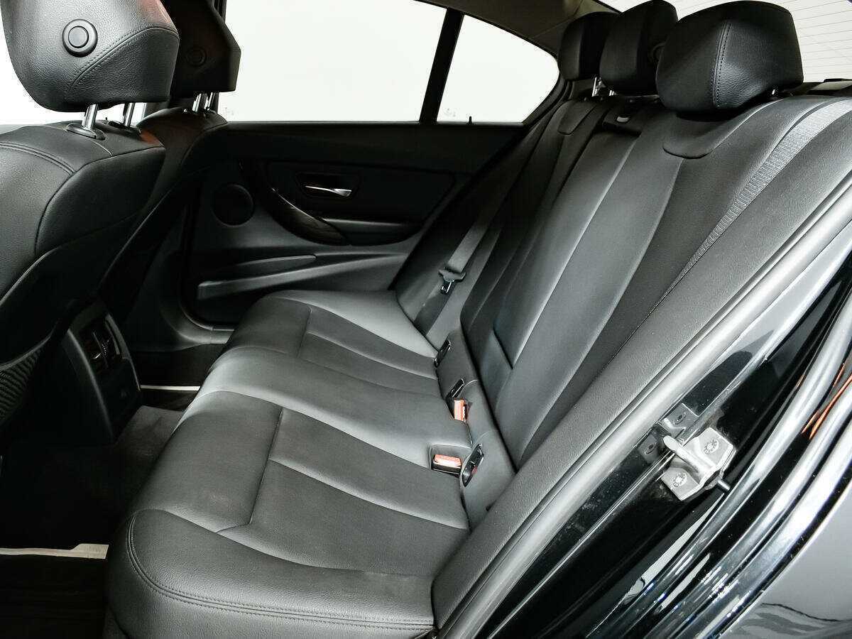 Б/У БМВ 3 серии 2013 года. Фото: #11