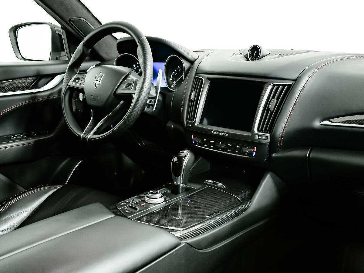 Б/У Мазератти Леванте 2017 года. Фото: #8