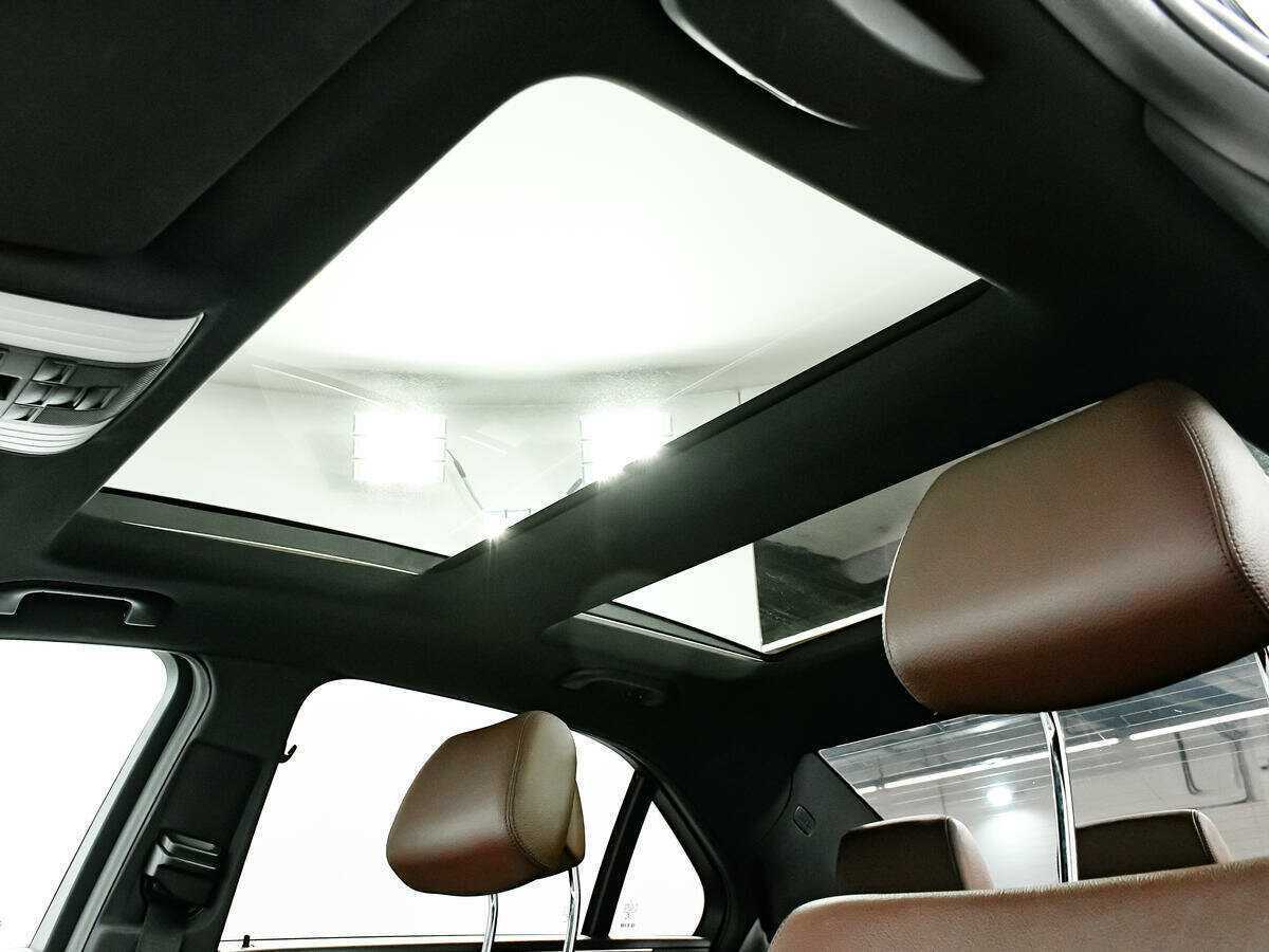 Б/У Мерседес-Бенц Е-Класс 2013 года. Фото: #14