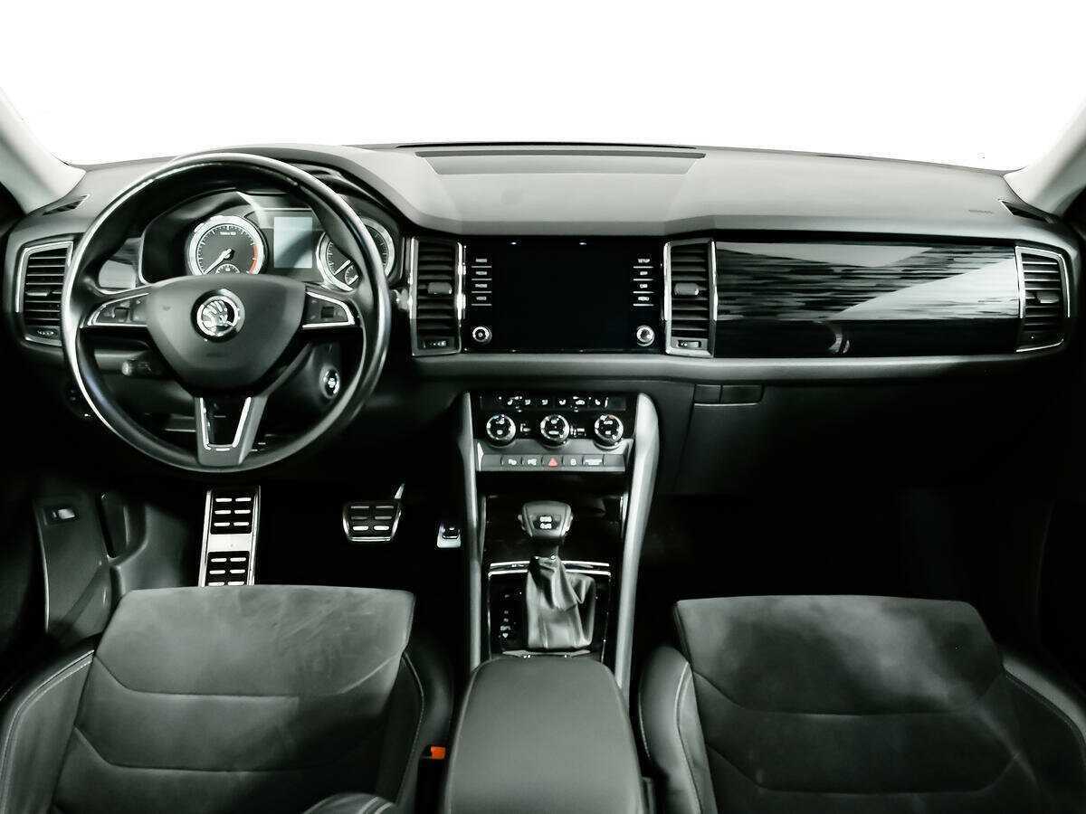 Б/У Шкода Кодиак 2017 года. Фото: #8