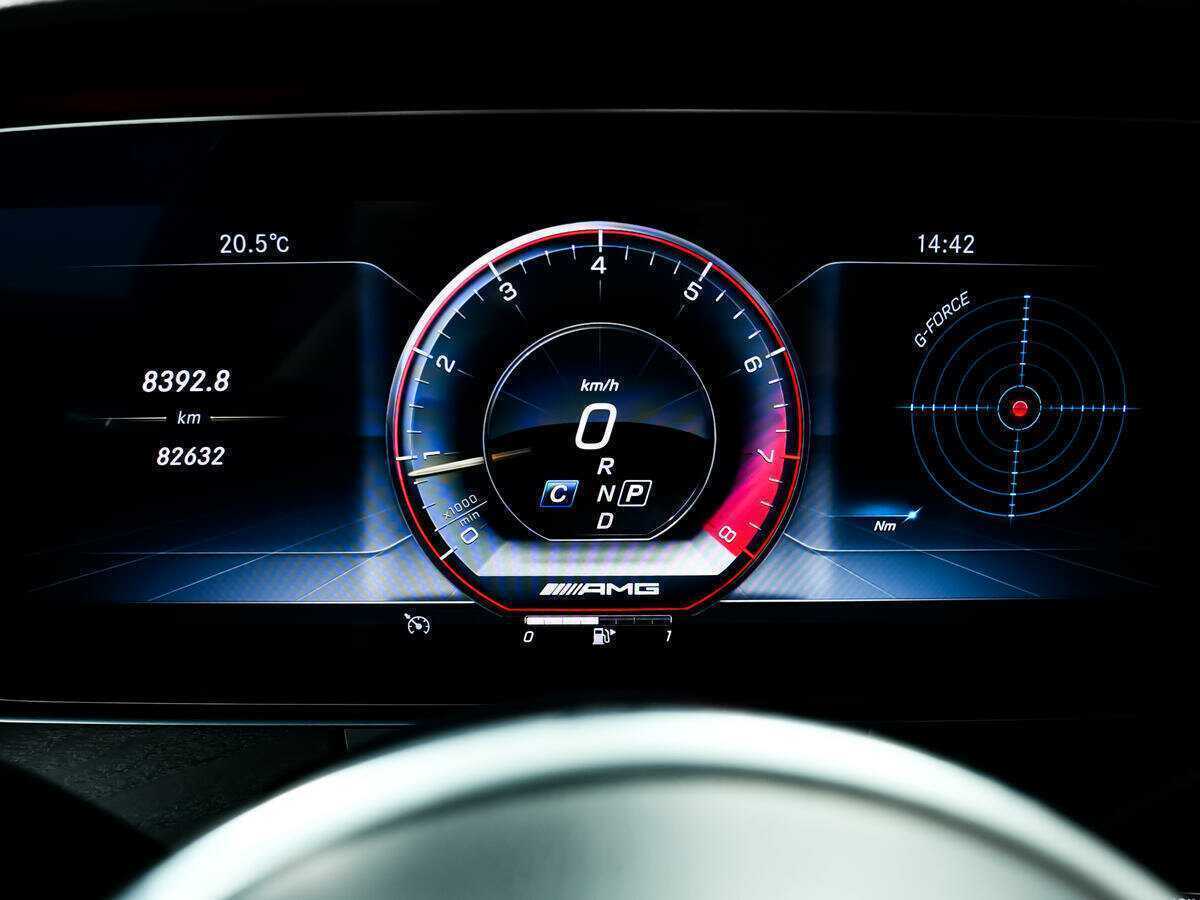 Б/У Мерседес-Бенц Е-Класс 2018 года. Фото: #9