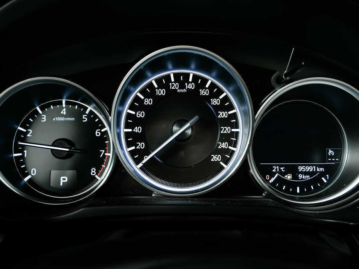 Б/У Мазда Ц-Икс-5 2020 года. Фото: #9