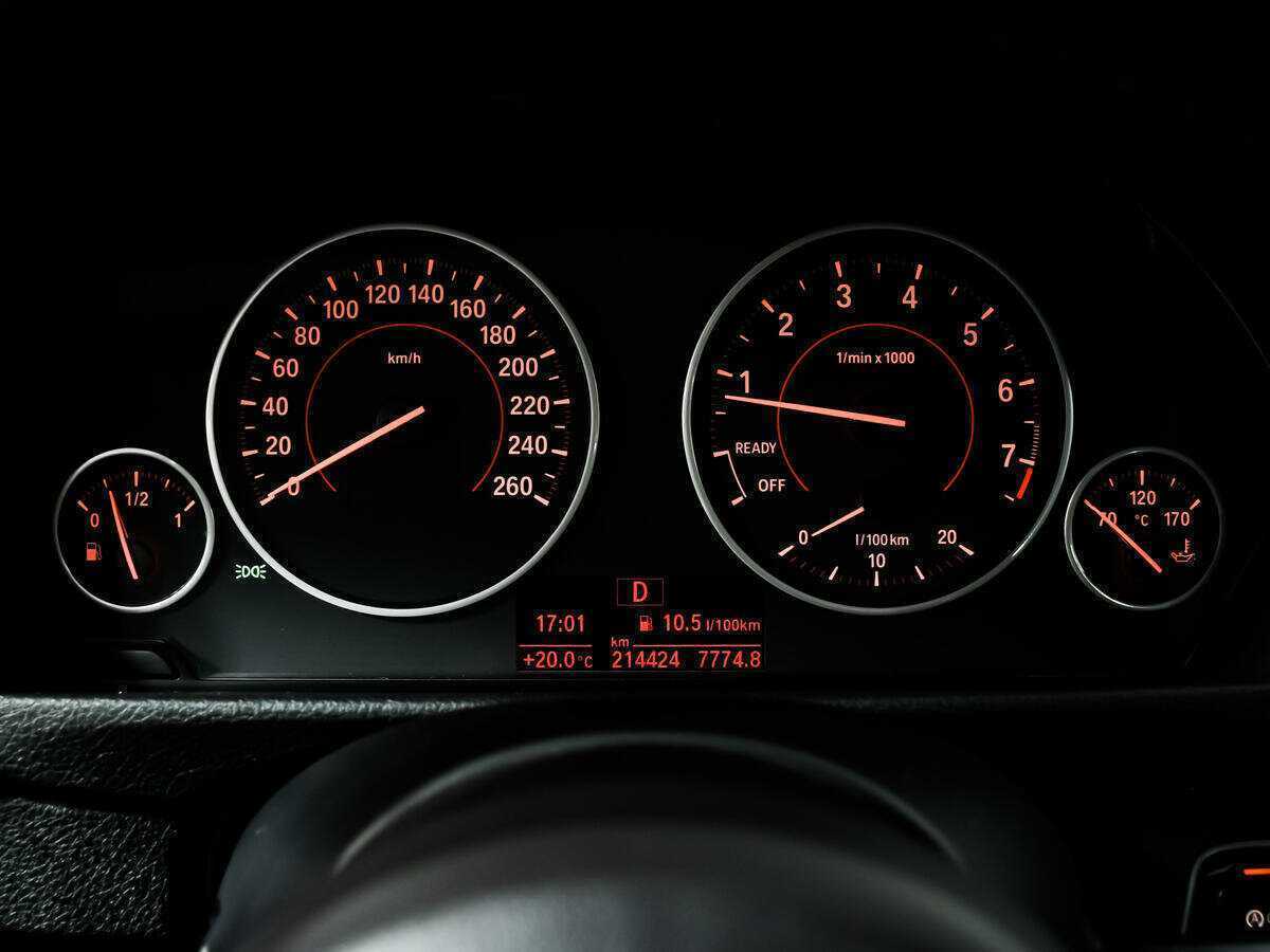 Б/У БМВ 3 серии 2014 года. Фото: #9