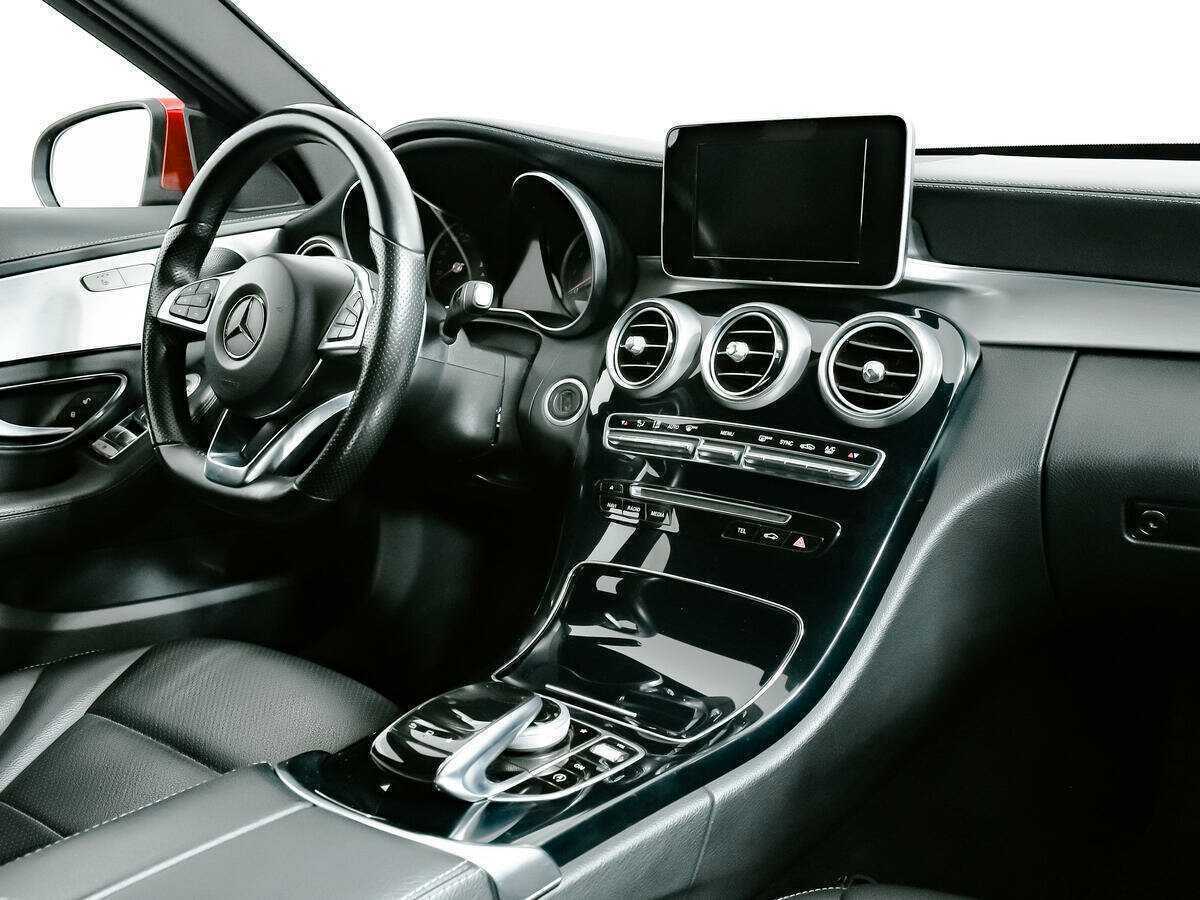 Б/У Мерседес-Бенц Ц-Класс 2014 года. Фото: #6