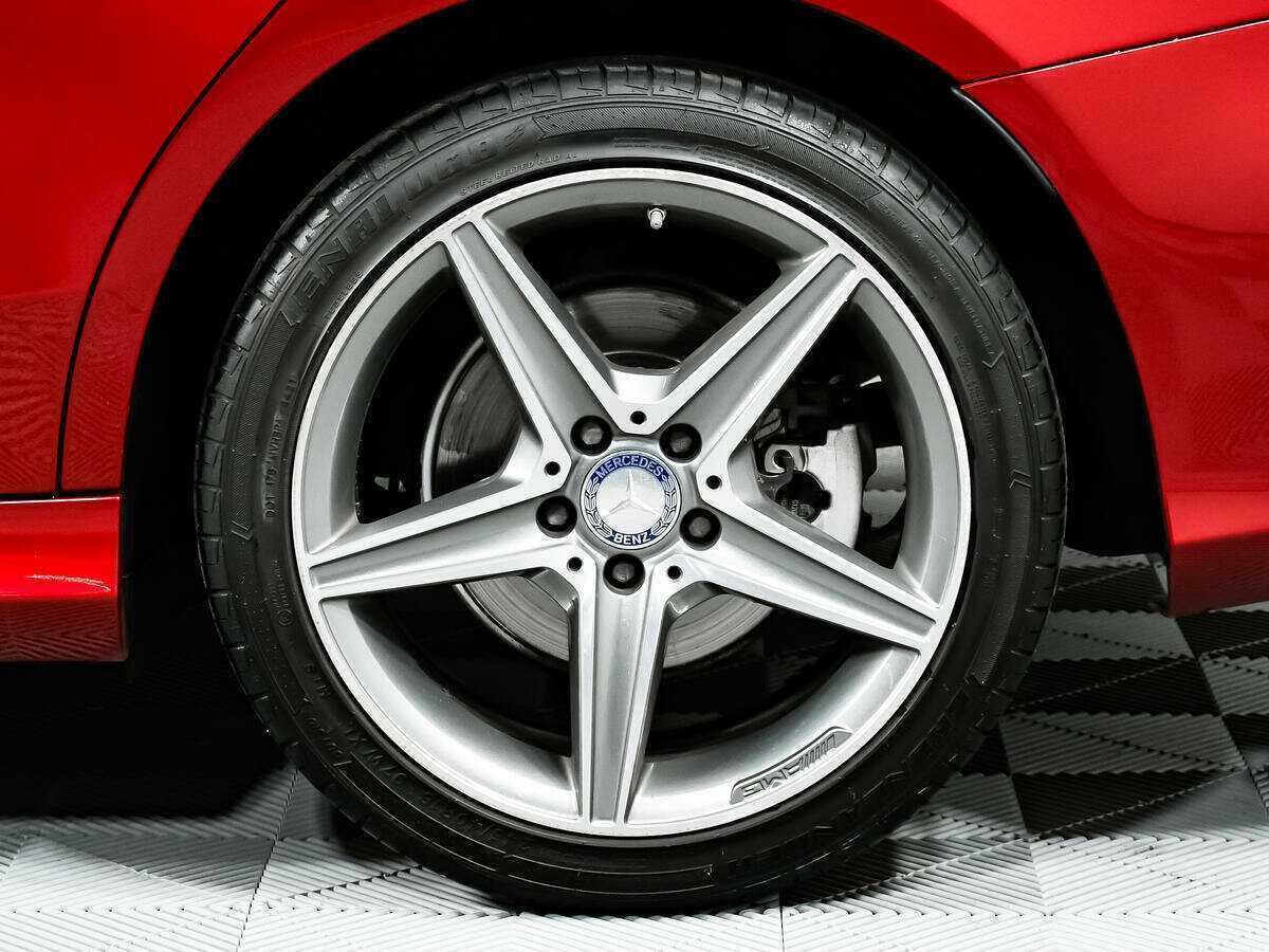 Б/У Мерседес-Бенц Ц-Класс 2014 года. Фото: #11