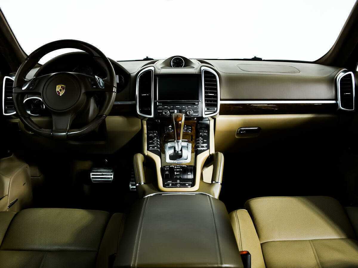 Б/У Порш Кайен 2012 года. Фото: #8