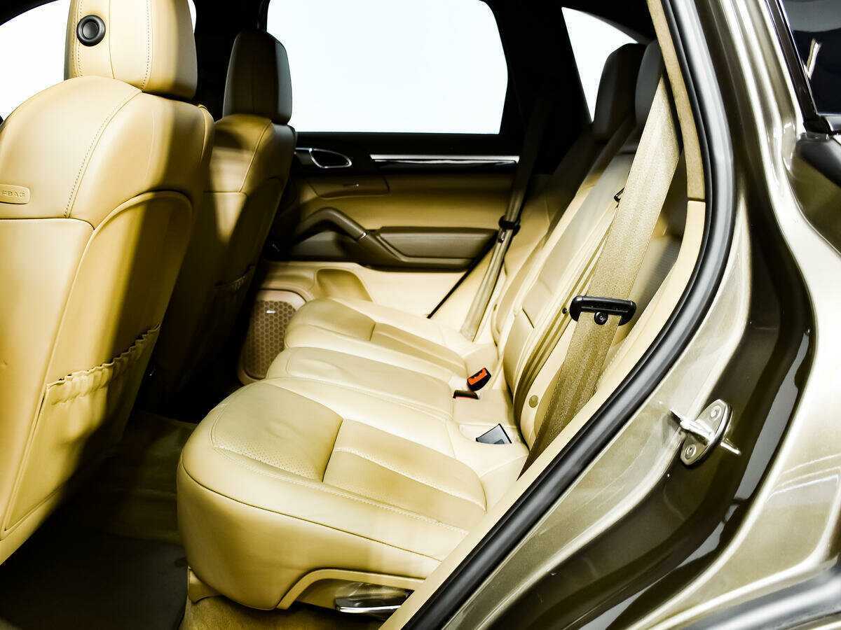 Б/У Порш Кайен 2012 года. Фото: #9