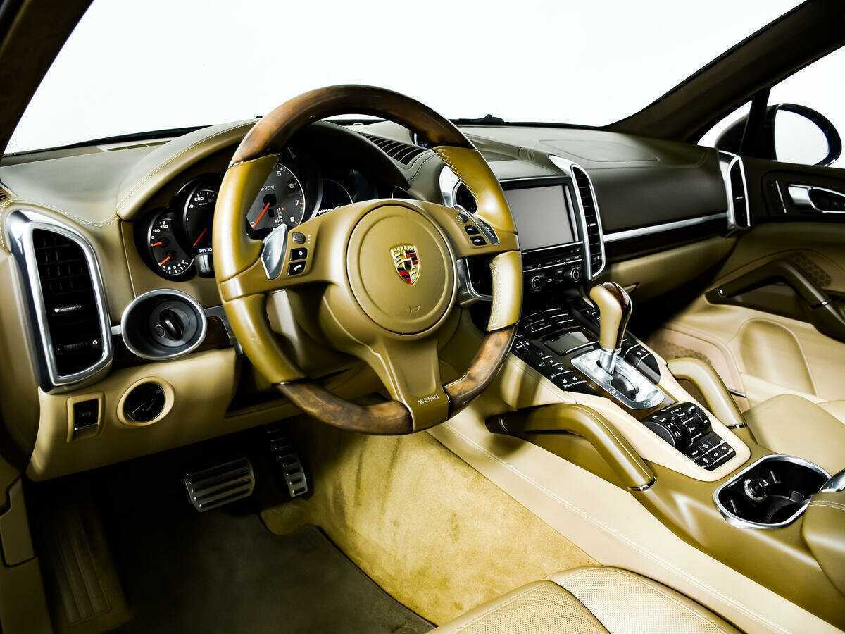 Б/У Порш Кайен 2012 года. Фото: #10