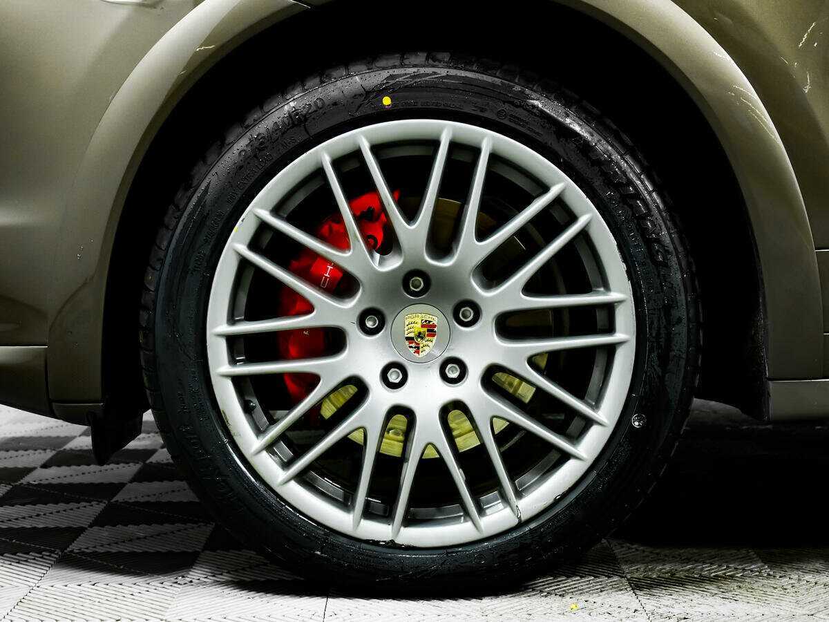 Б/У Порш Кайен 2012 года. Фото: #11