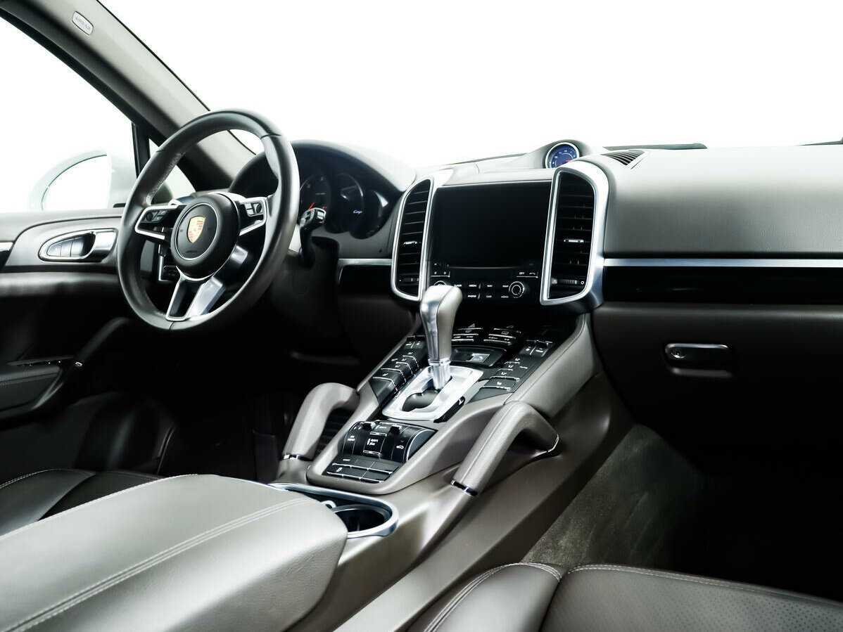 Б/У Порш Кайен 2016 года. Фото: #6