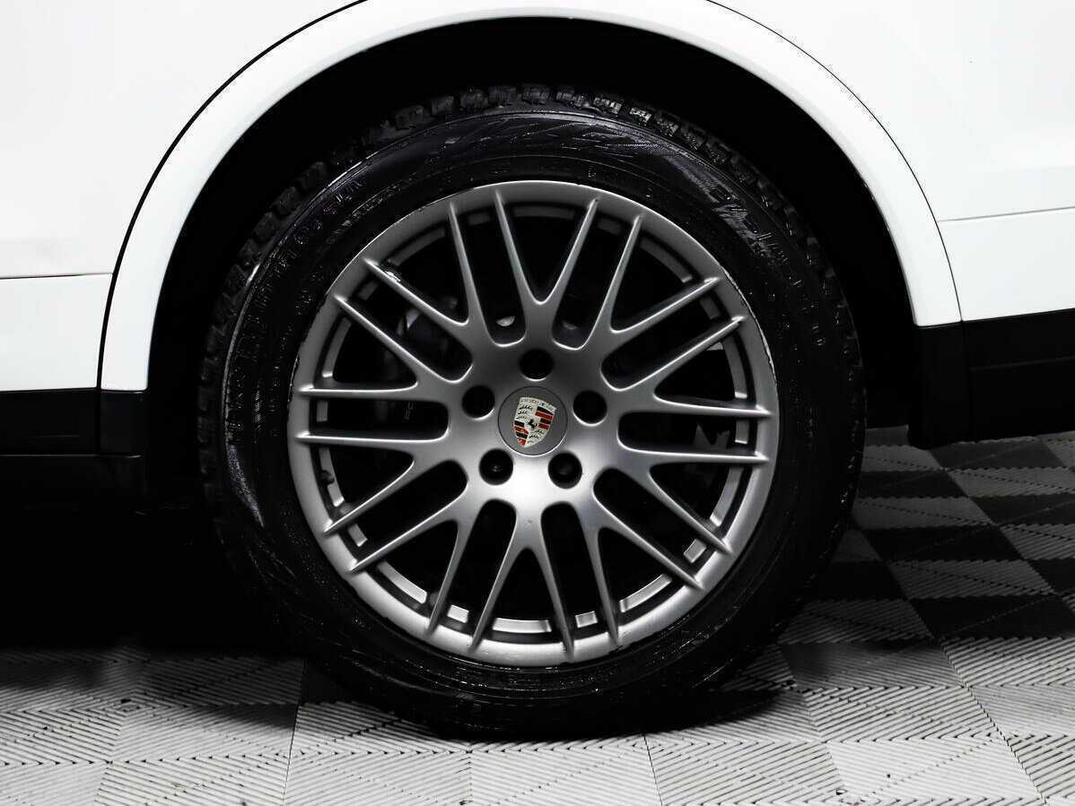 Б/У Порш Кайен 2016 года. Фото: #11