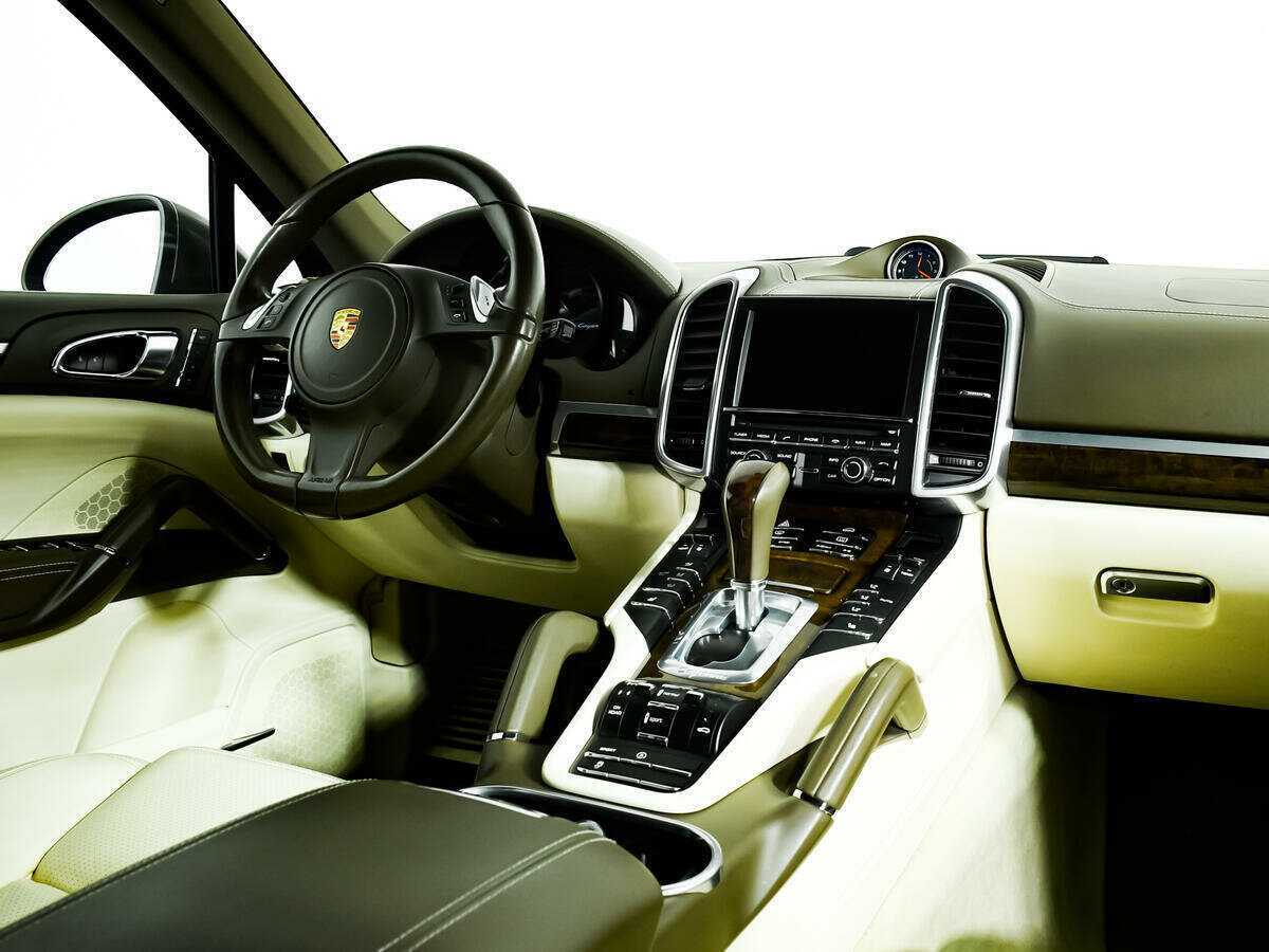 Б/У Порш Кайен 2013 года. Фото: #8