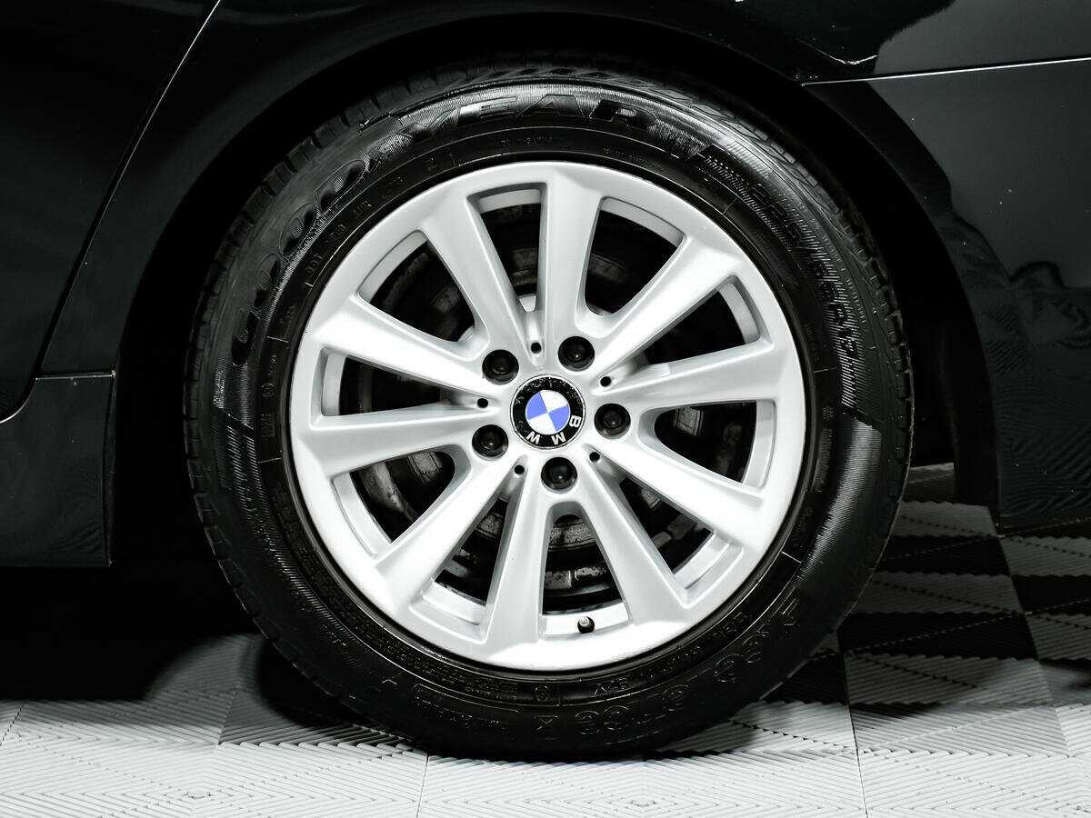 Б/У БМВ 5 серии 2010 года. Фото: #13