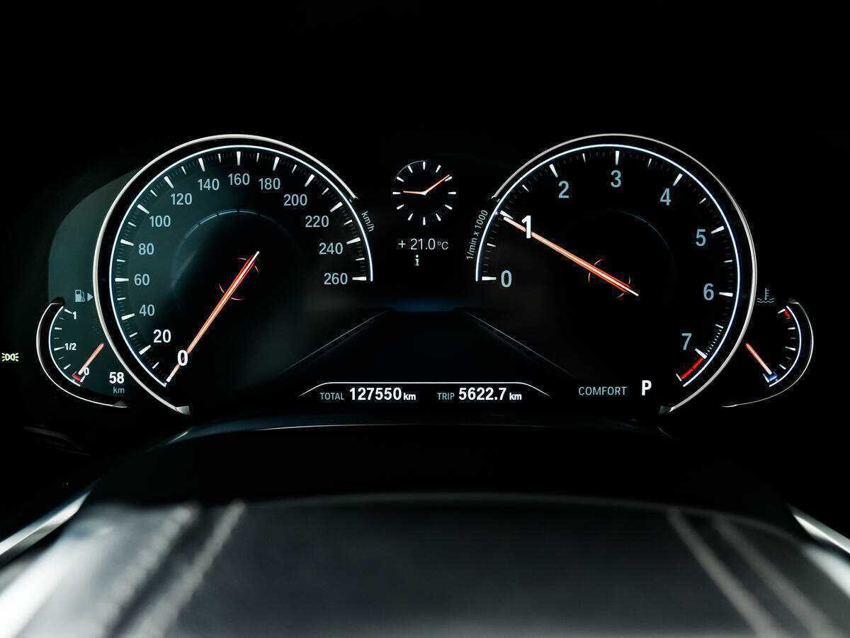 Б/У БМВ 7 серии 2016 года. Фото: #9