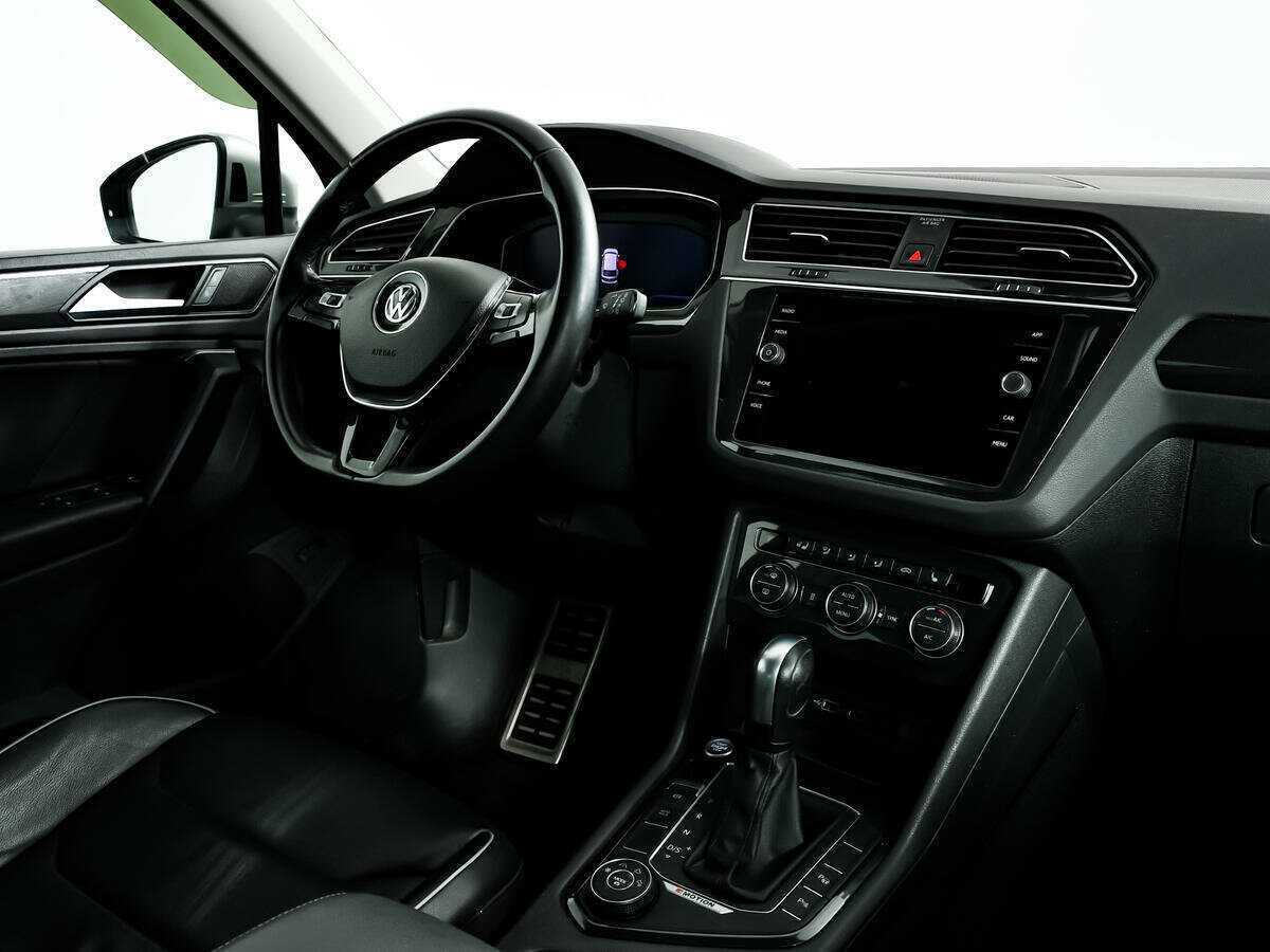 Б/У Фольксваген Тигуан 2020 года. Фото: #8