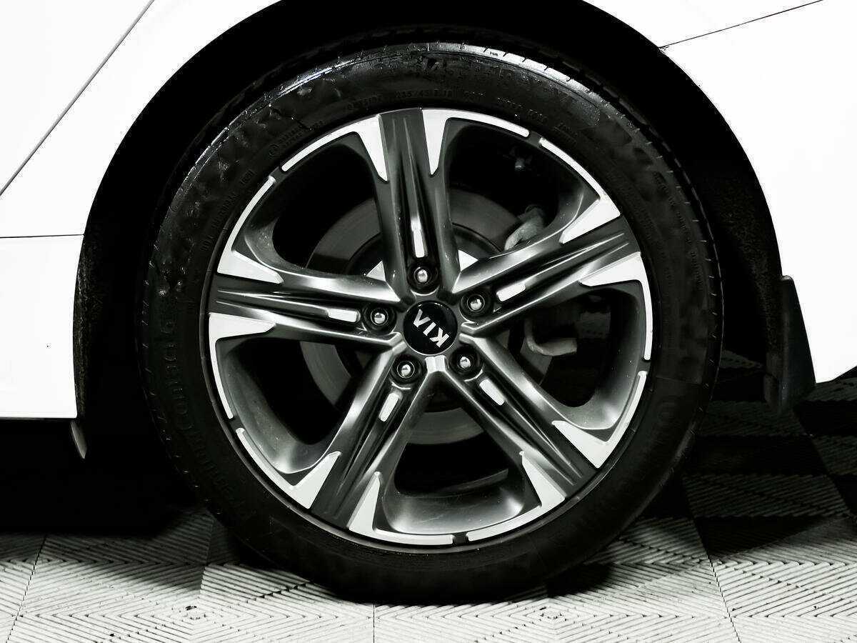 Б/У Киа К5 2021 года. Фото: #13