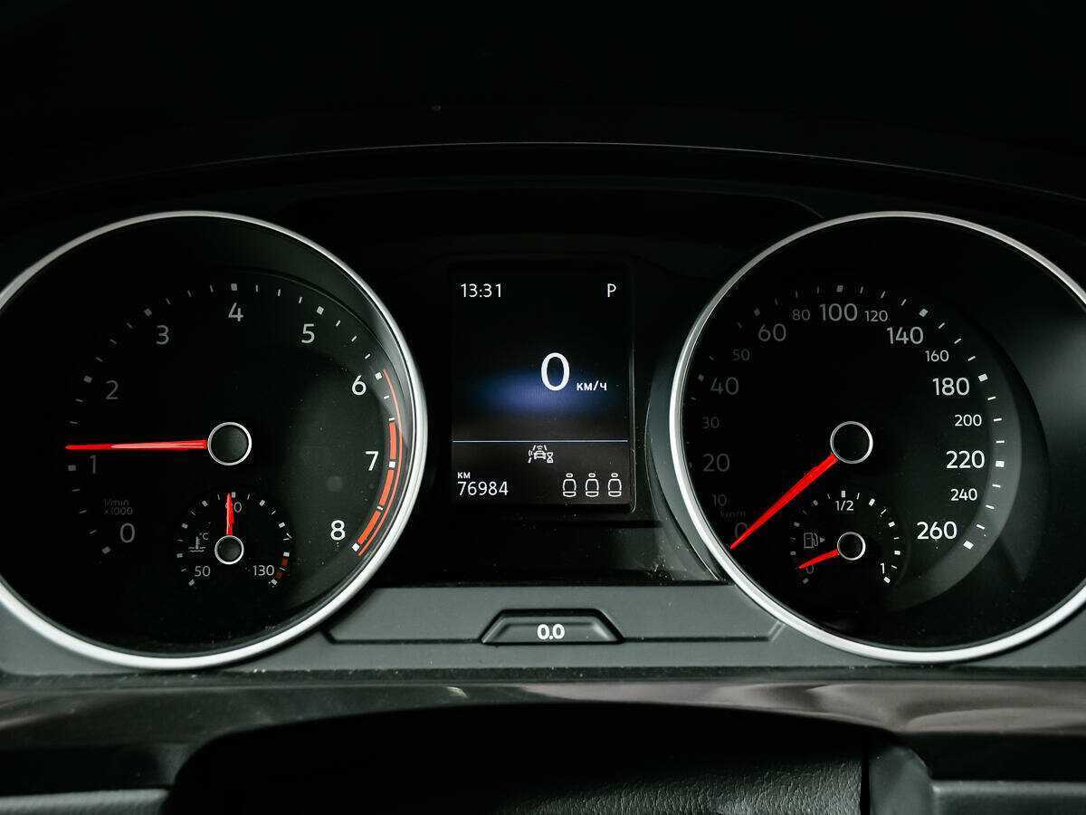 Б/У Фольксваген Тигуан 2021 года. Фото: #9