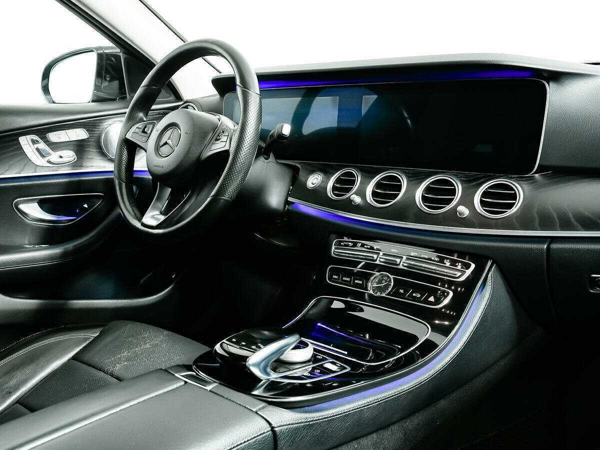 Б/У Мерседес-Бенц Е-Класс 2016 года. Фото: #6