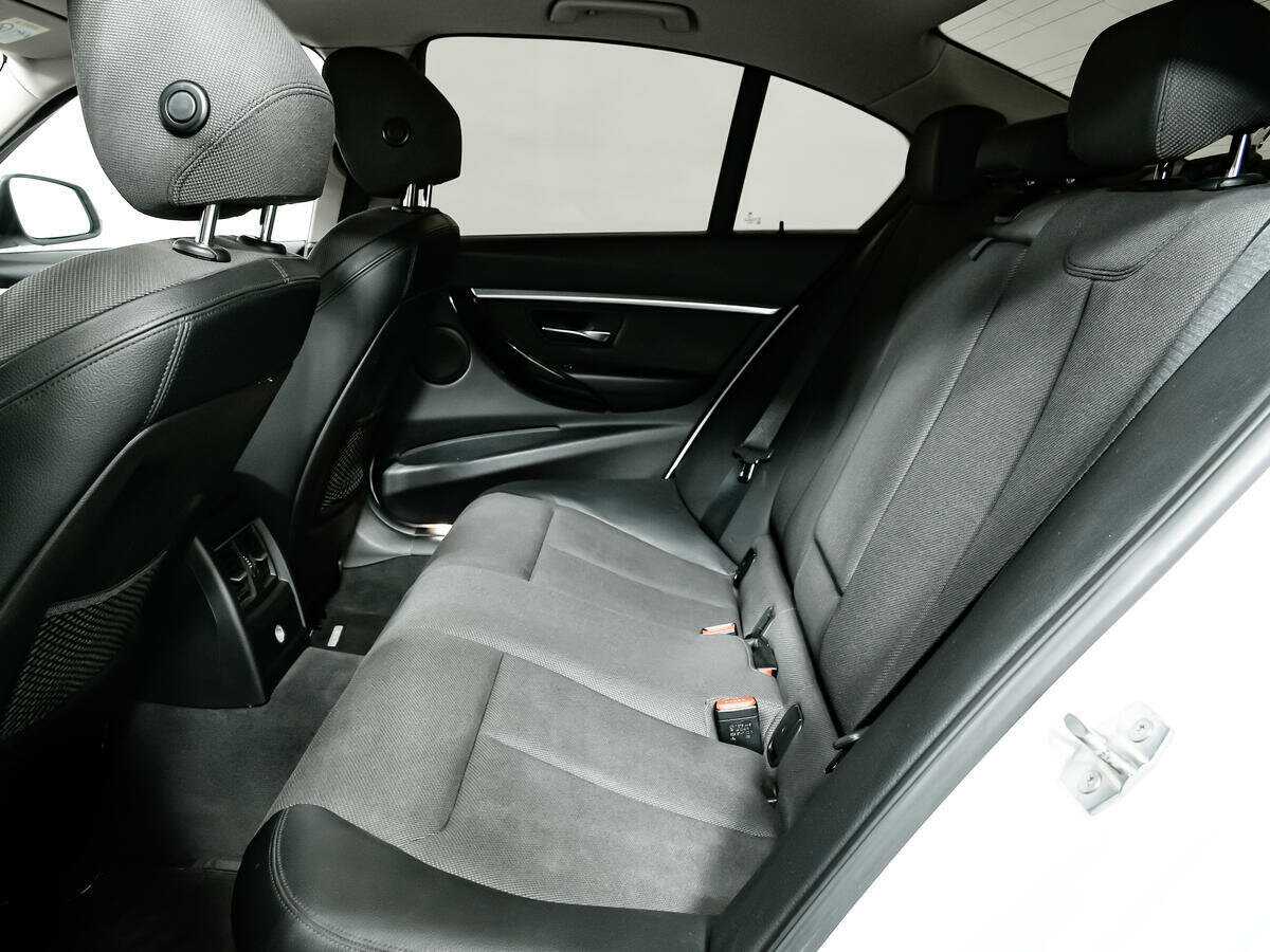 Б/У БМВ 3 серии 2016 года. Фото: #11