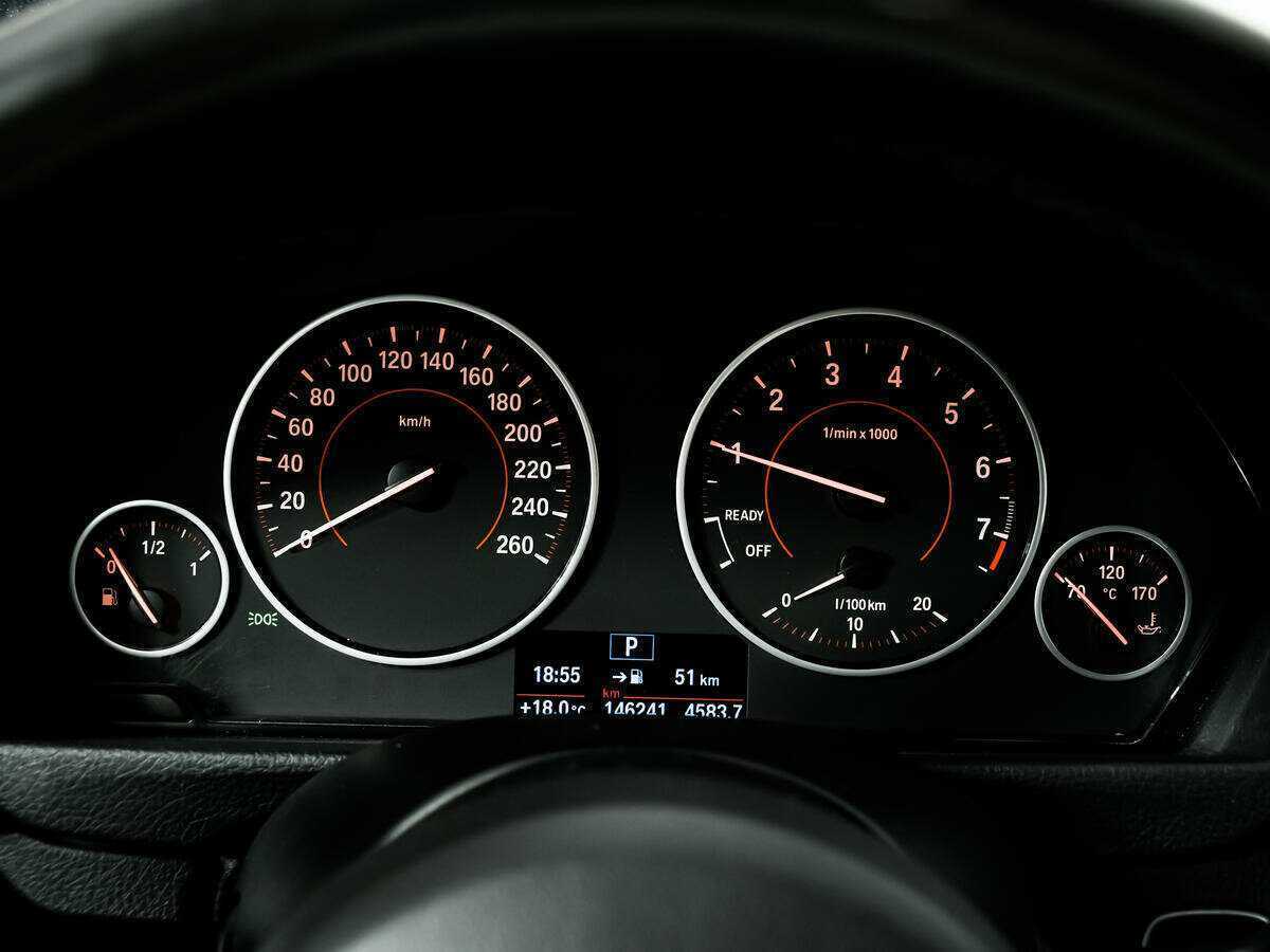 Б/У БМВ 3 серии 2016 года. Фото: #9