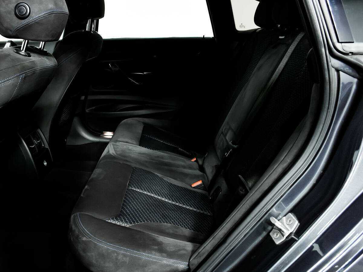 Б/У БМВ 3 серии 2016 года. Фото: #11