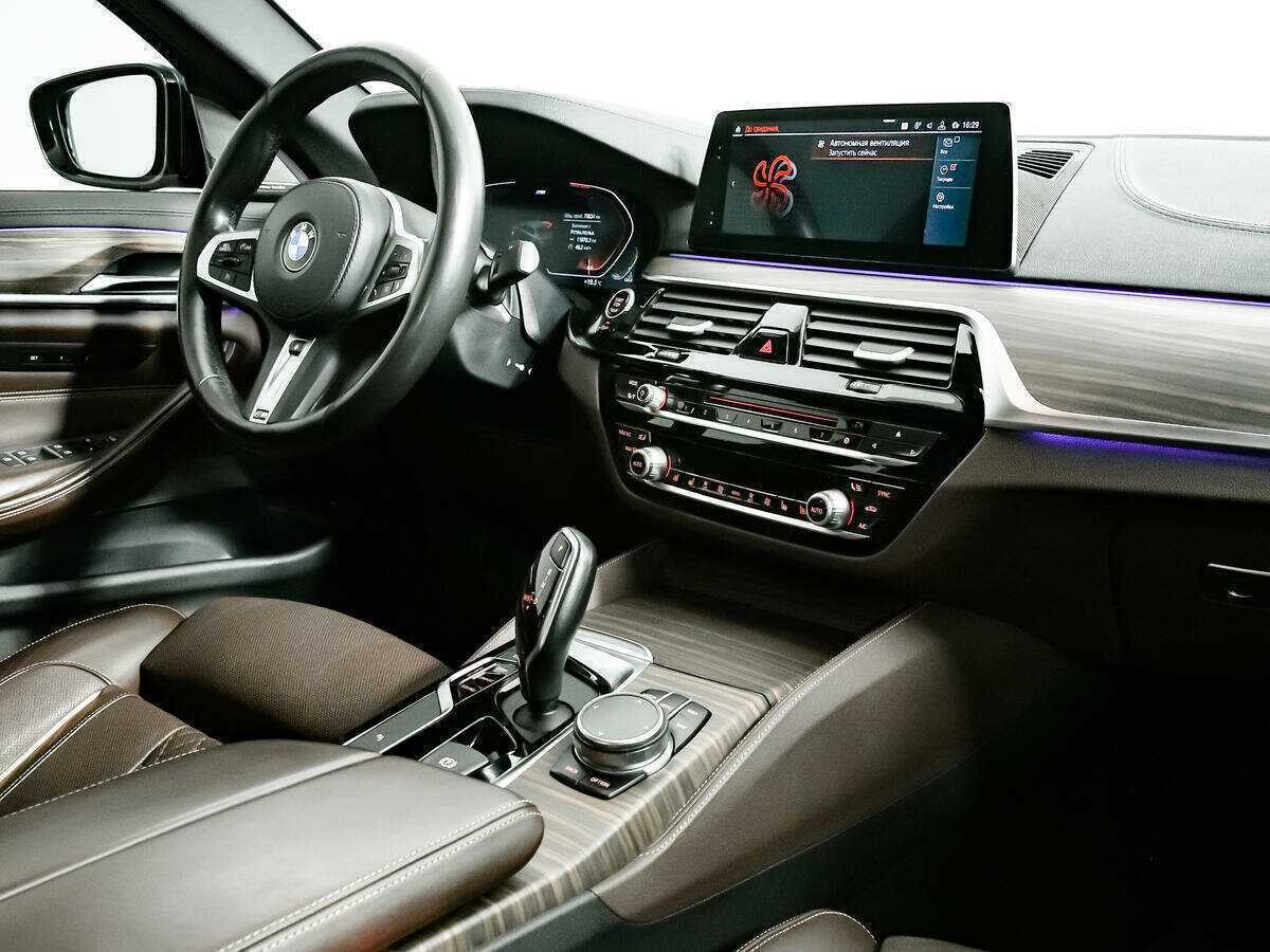 Б/У БМВ 5 серии 2019 года. Фото: #7
