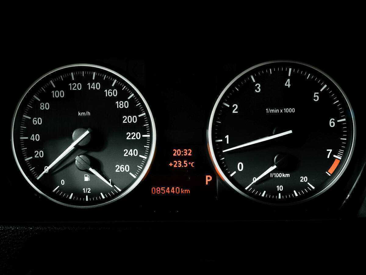 Б/У БМВ Икс1 2011 года. Фото: #9