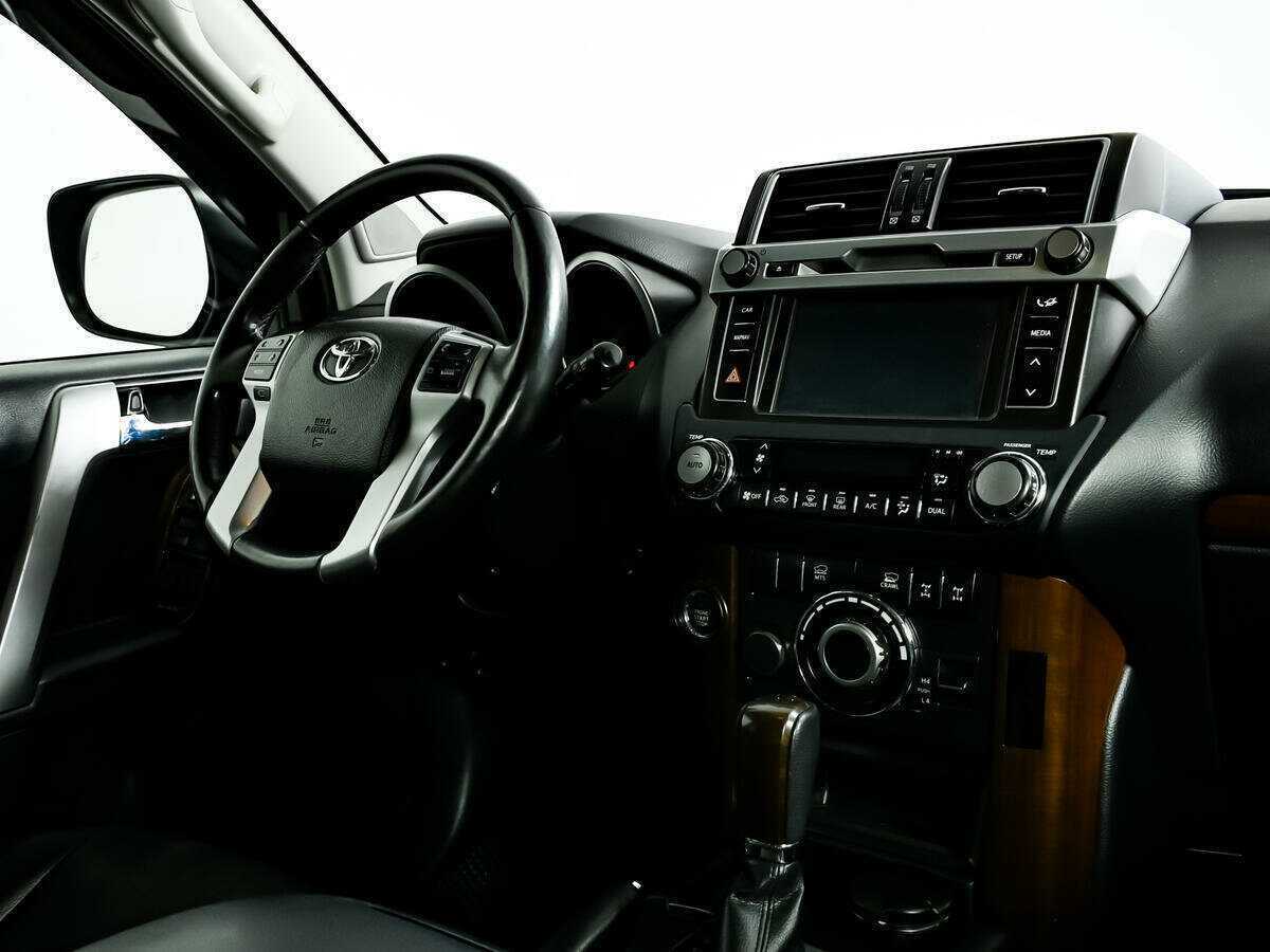 Б/У Тойота Лэнд Крузер Прадо 2015 года. Фото: #8