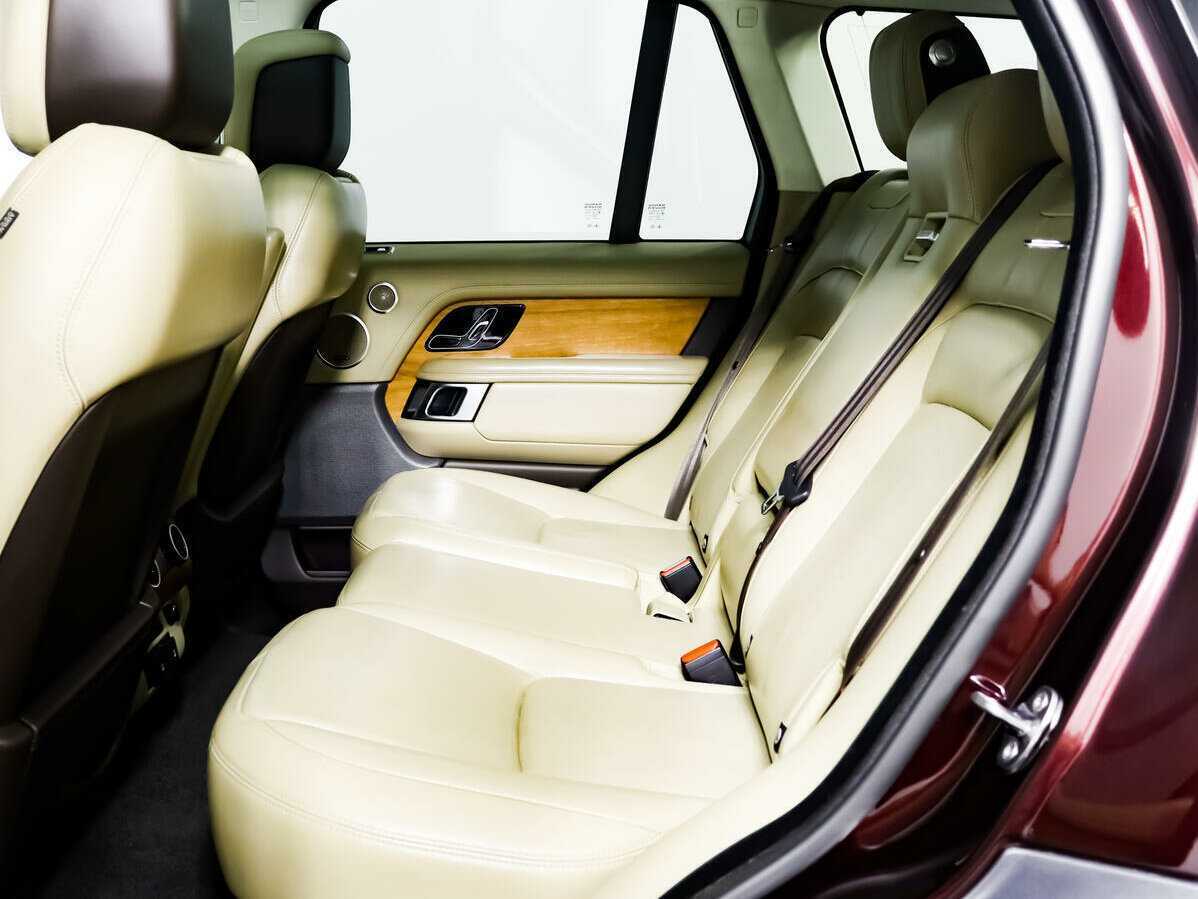 Б/У Лэнд Ровер Рэнж Ровер 2019 года. Фото: #9