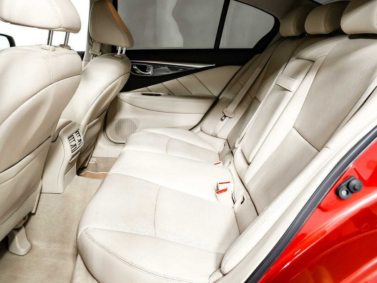 Б/У Инфинити К50 2015 года. Фото: #10