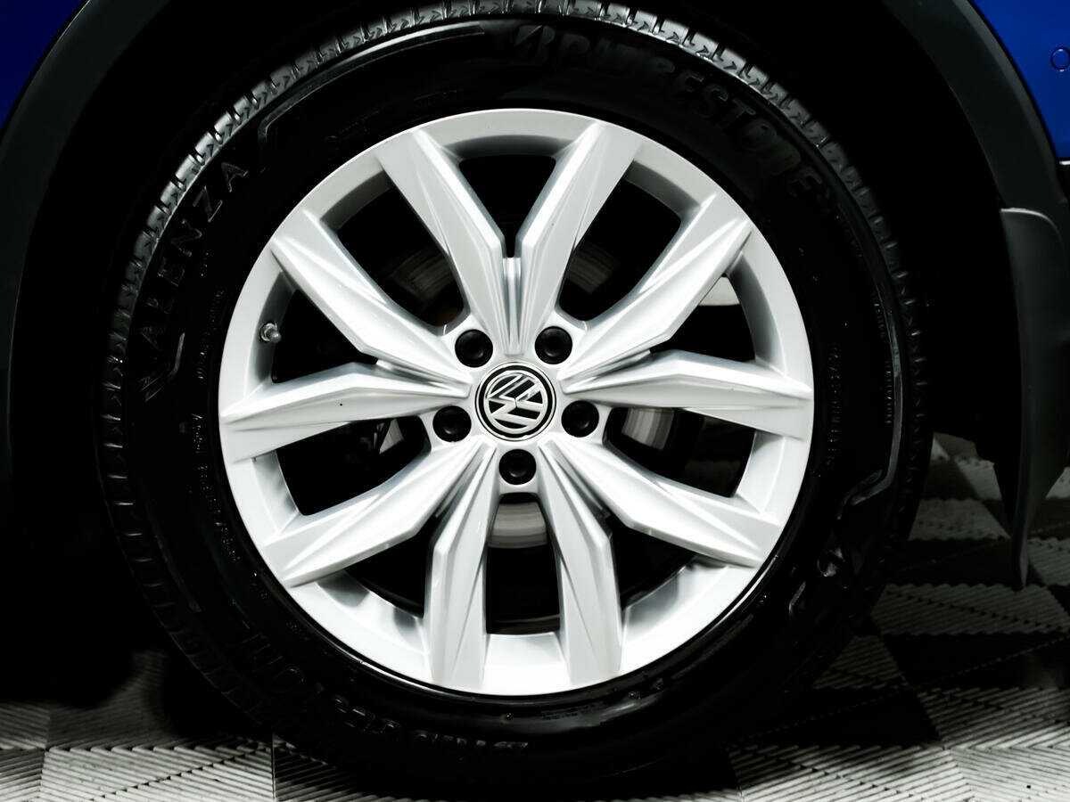 Б/У Фольксваген Тигуан 2018 года. Фото: #13