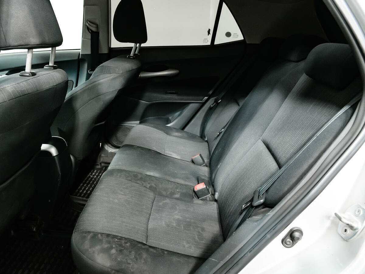 Б/У Тойота Аурис 2008 года. Фото: #10