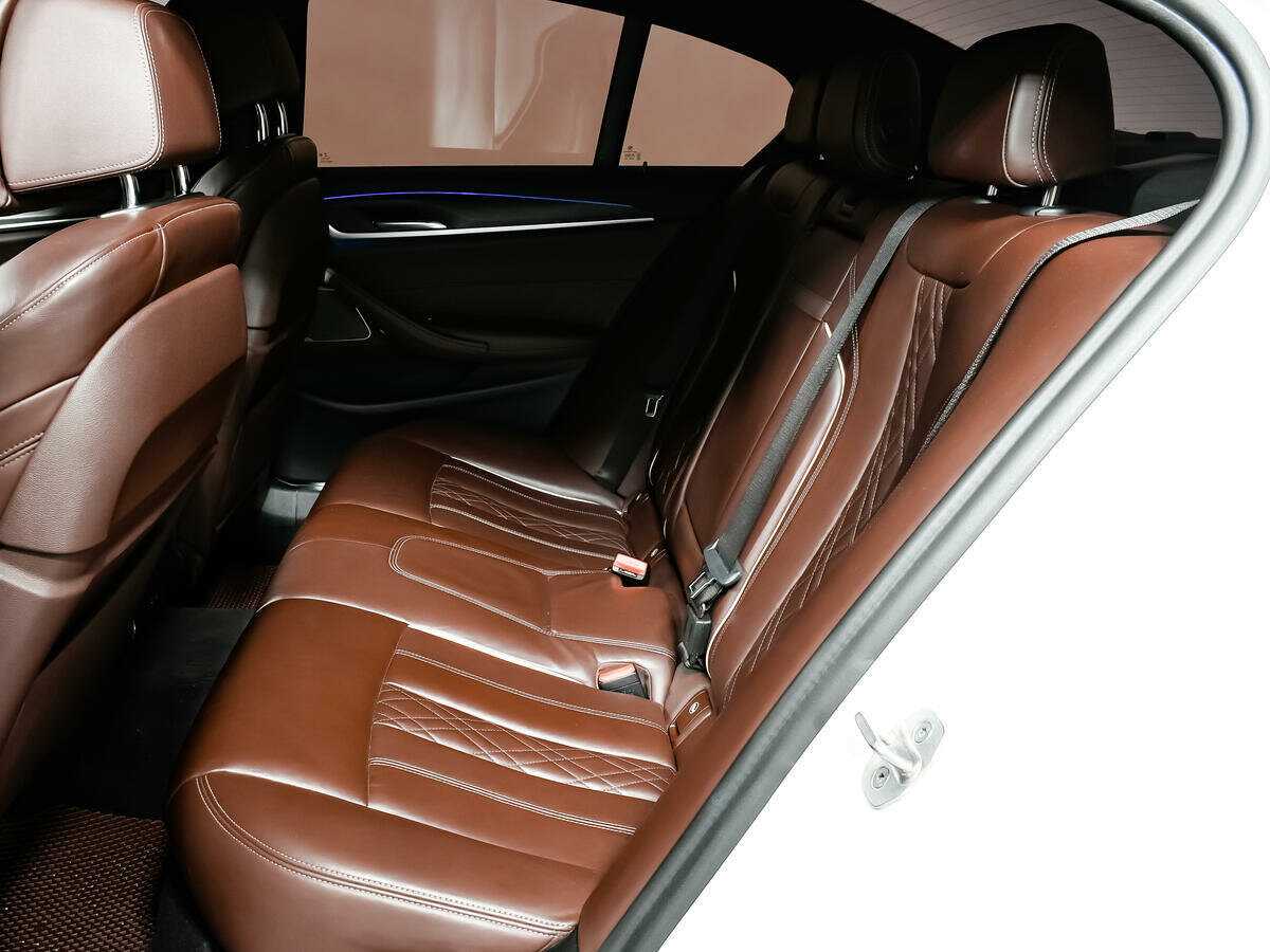 Б/У БМВ 5 серии 2020 года. Фото: #11