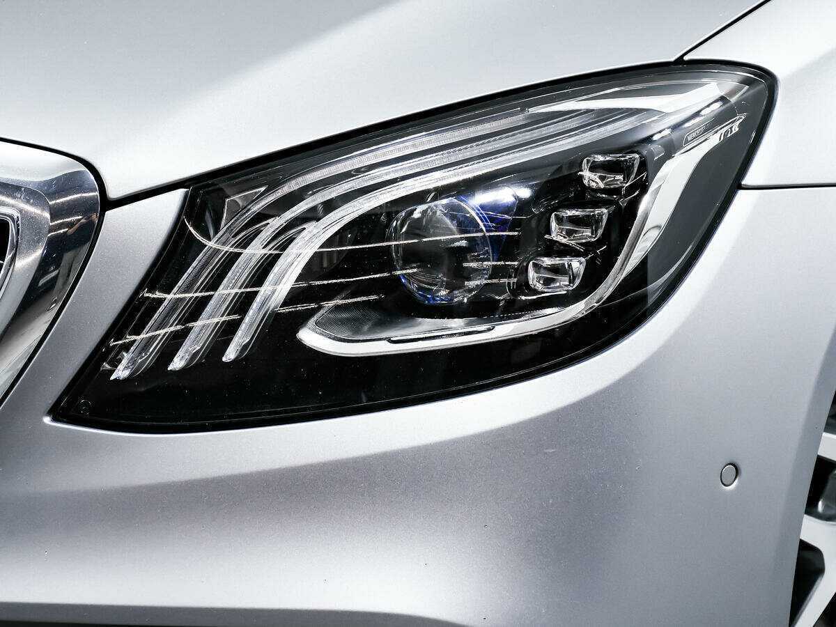 Б/У Мерседес-Бенц С-Класс 2017 года. Фото: #12