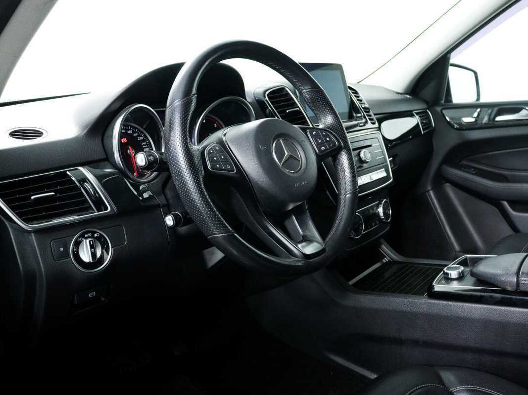 Б/У Мерседес-Бенц ГЛЕ 2017 года. Фото: #12