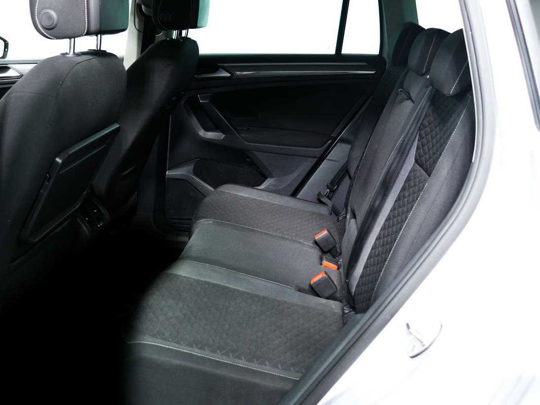 Б/У Фольксваген Тигуан 2018 года. Фото: #11