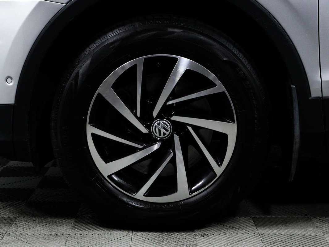 Б/У Фольксваген Тигуан 2018 года. Фото: #13