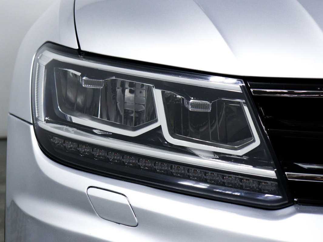 Б/У Фольксваген Тигуан 2018 года. Фото: #14