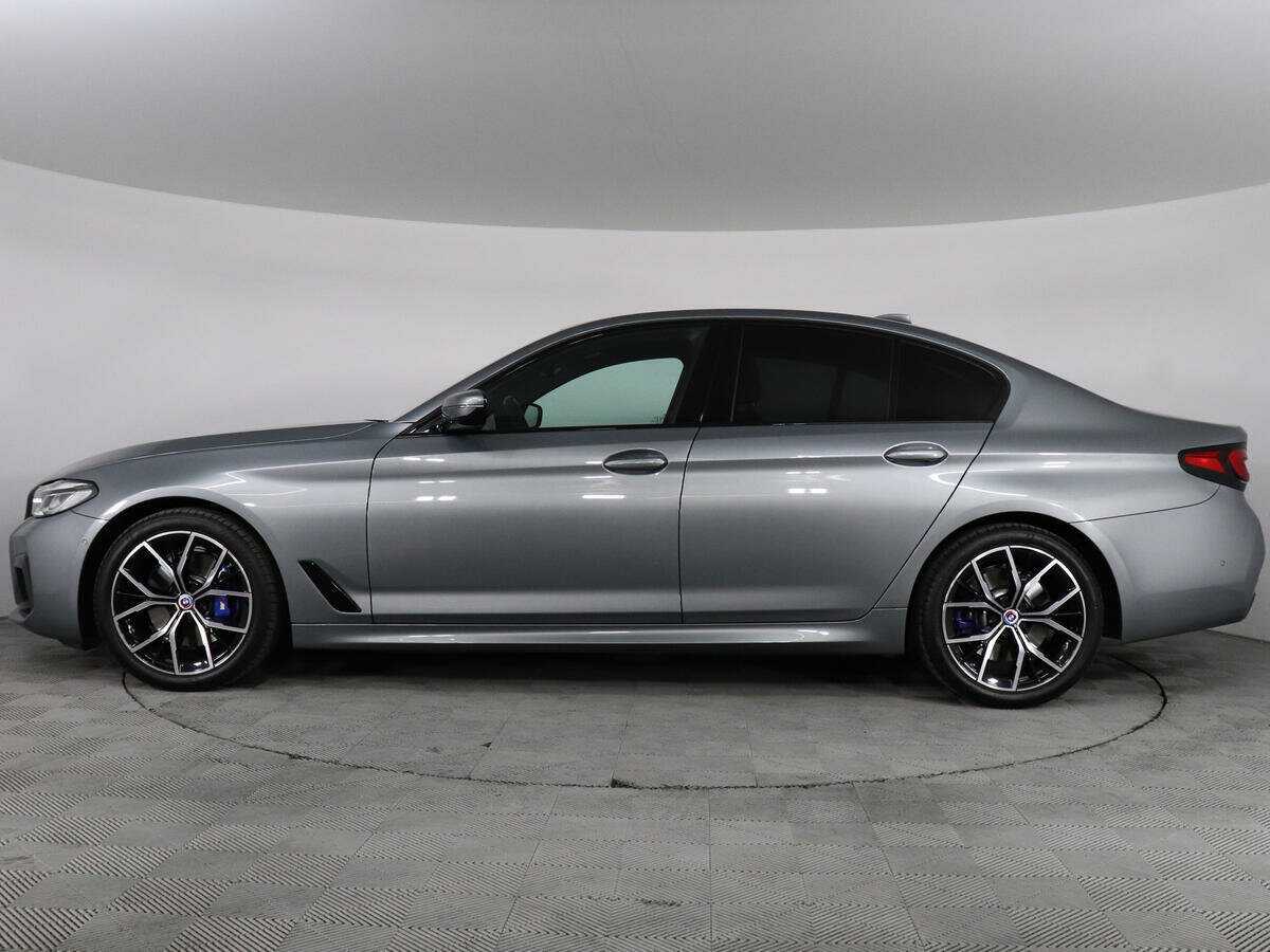 Б/У БМВ 5 серии 2023 года. Фото: #4