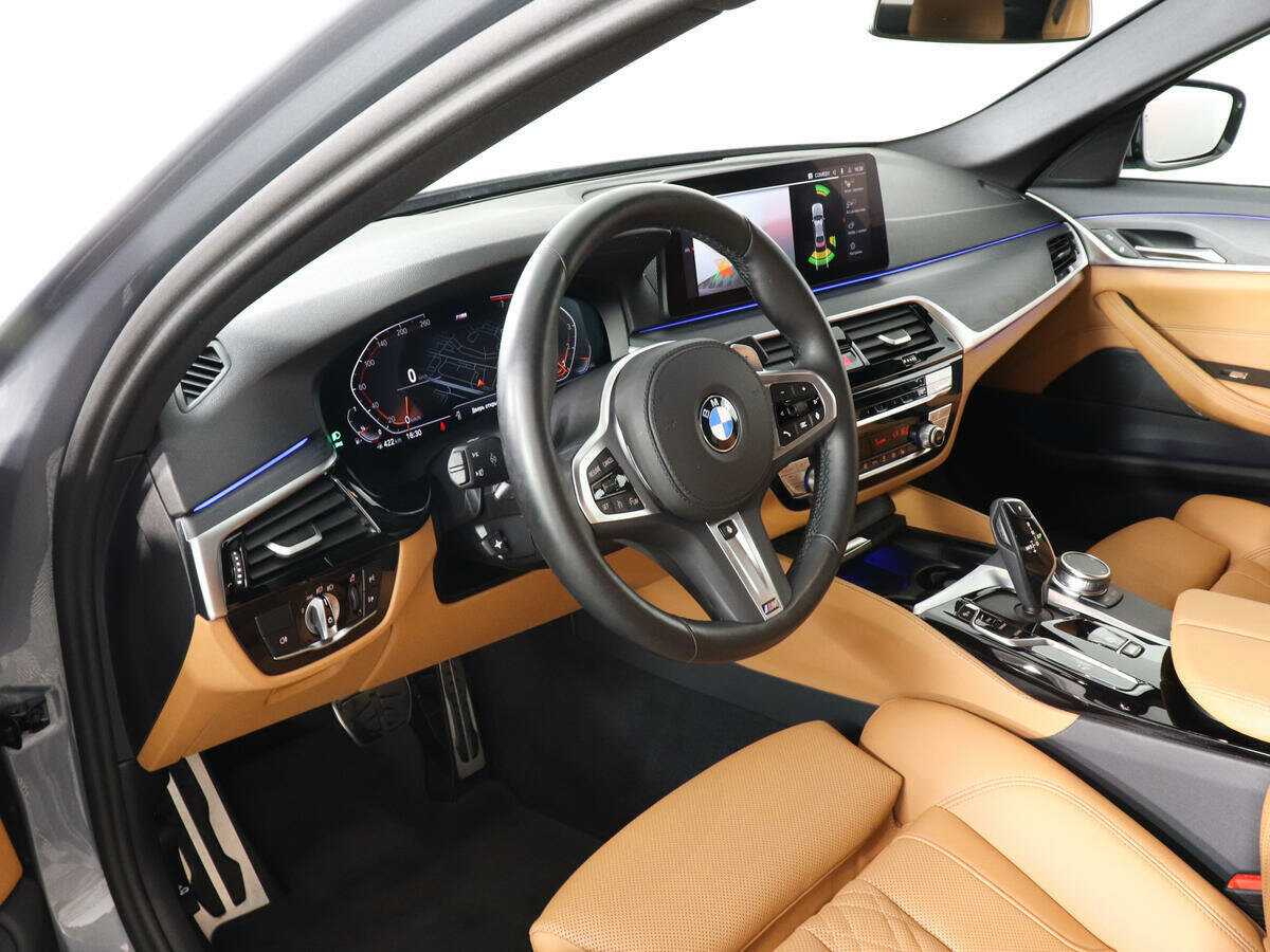 Б/У БМВ 5 серии 2023 года. Фото: #11