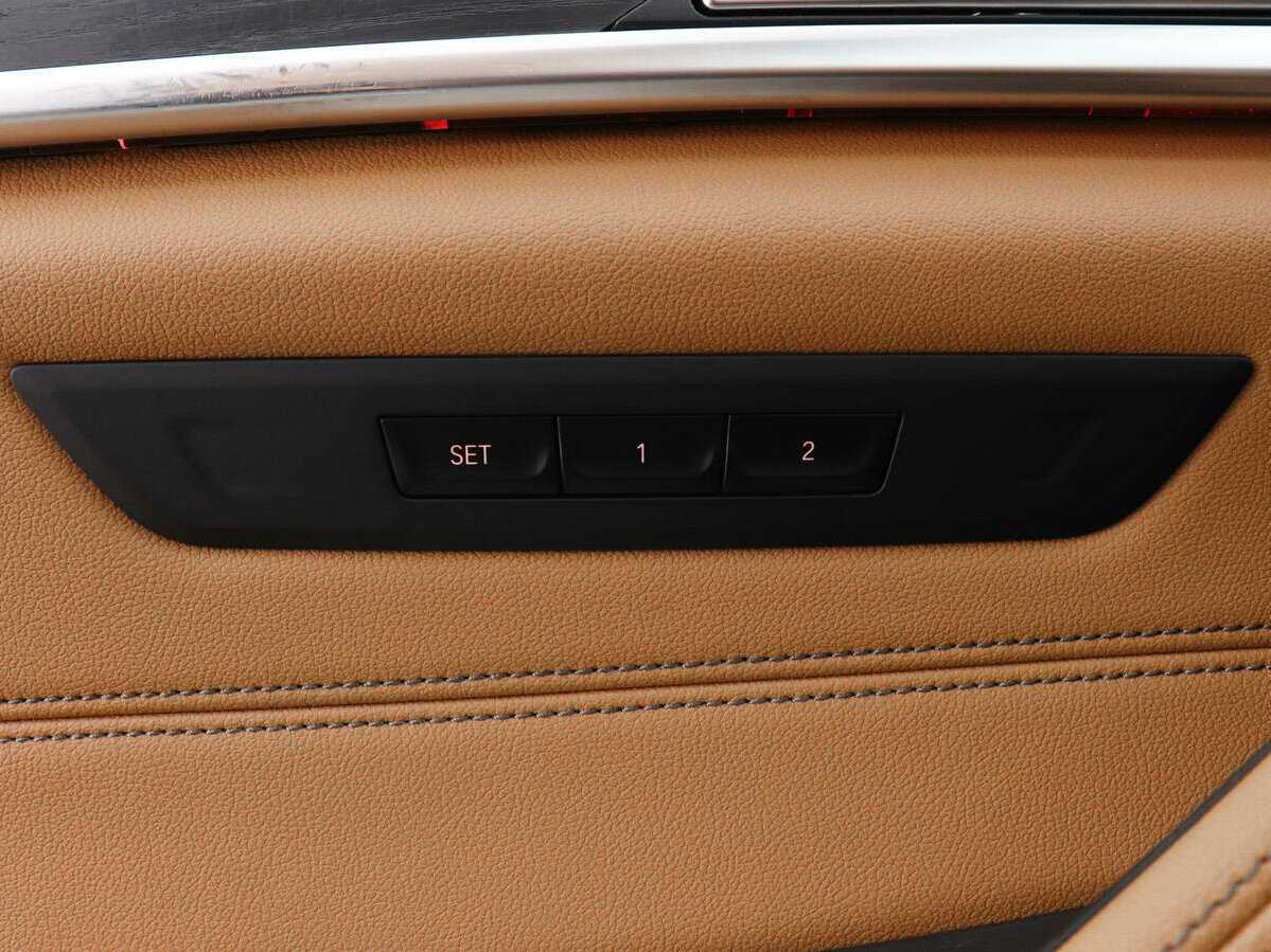 Б/У БМВ 5 серии 2023 года. Фото: #22