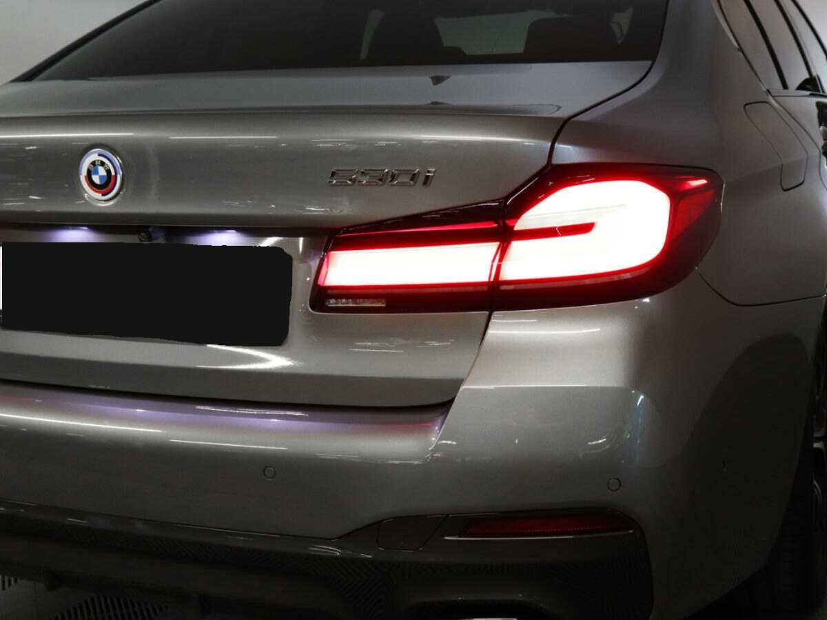 Б/У БМВ 5 серии 2023 года. Фото: #26