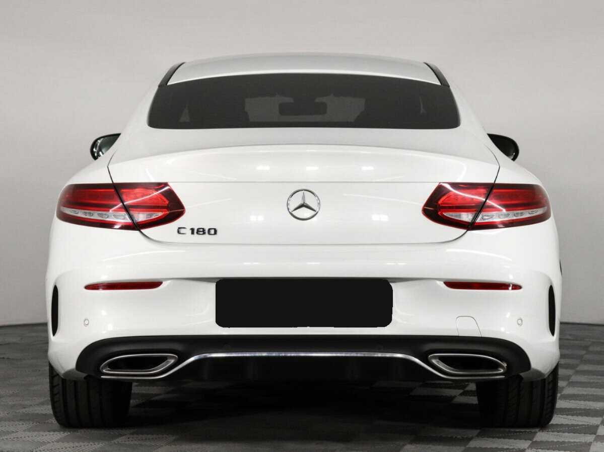 Б/У Мерседес-Бенц Ц-Класс 2018 года. Фото: #5