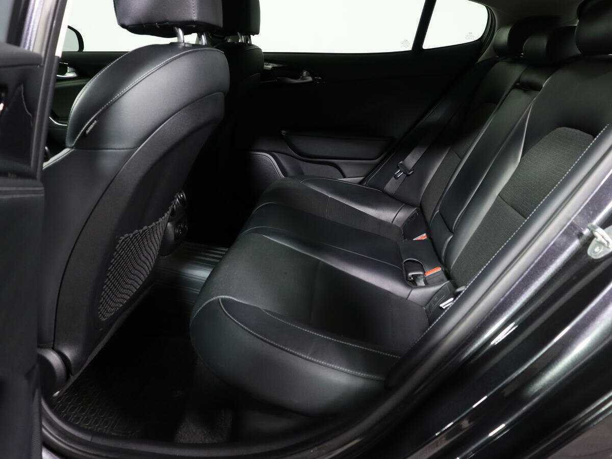 Б/У Киа Стингер 2021 года. Фото: #9