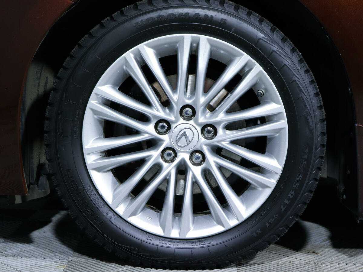 Б/У Лексус ЕС 2016 года. Фото: #15