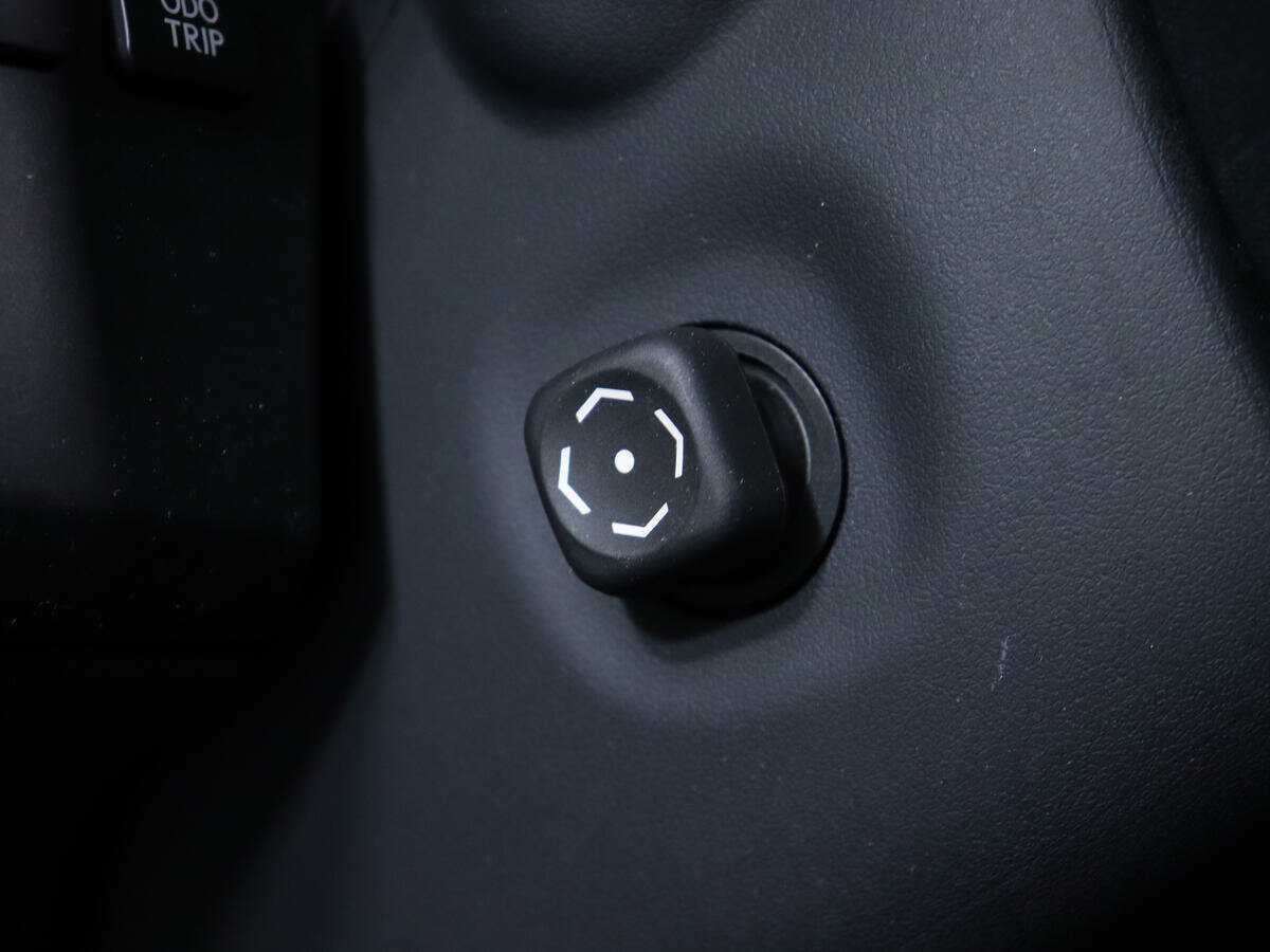 Б/У Лексус ЕС 2016 года. Фото: #22