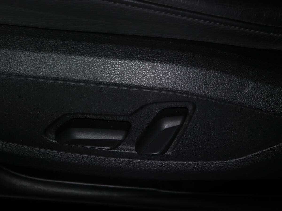 Б/У Ауди А4 2018 года. Фото: #16