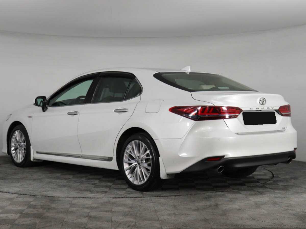 Б/У Тойота Камри 2019 года. Фото: #6