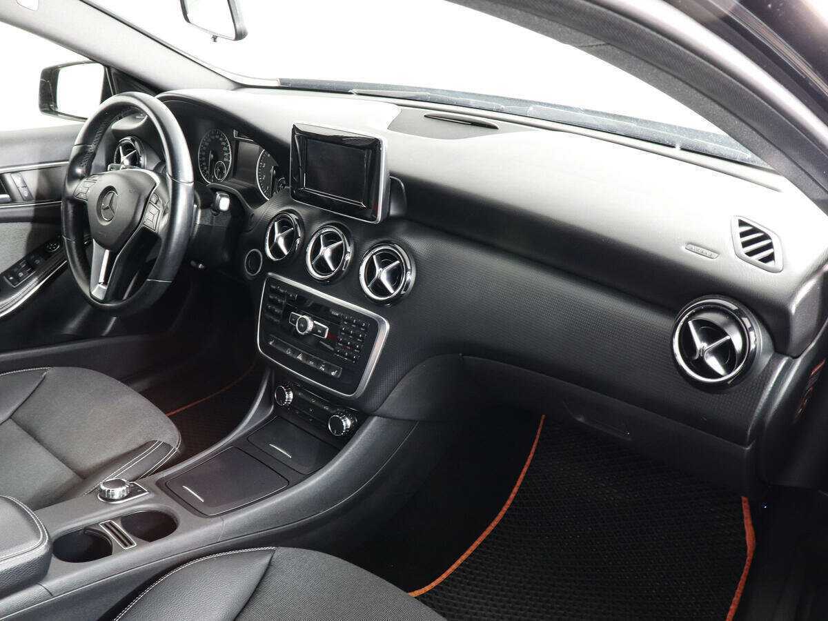 Б/У Мерседес-Бенц А-Класс 2013 года. Фото: #9